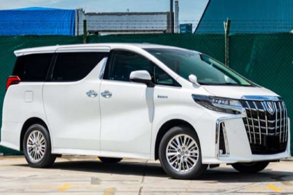 MPV Car Rental For Corporate in Singapore